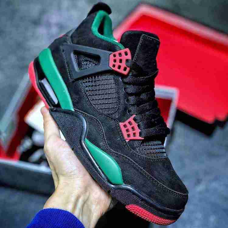 Air jordan 4 retro deals gucci
