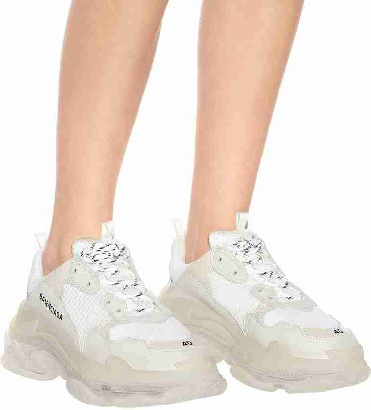 Balenciaga triple deals s goedkoop