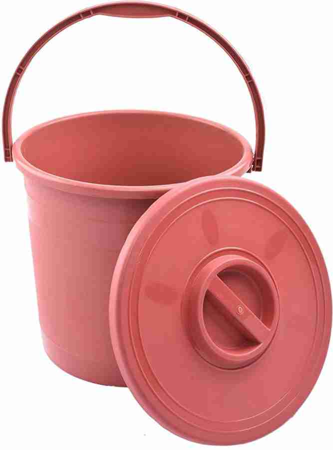 Bucket best sale with cap