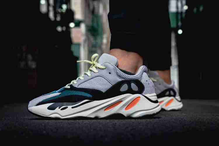 Yeezy 700 flipkart cheap
