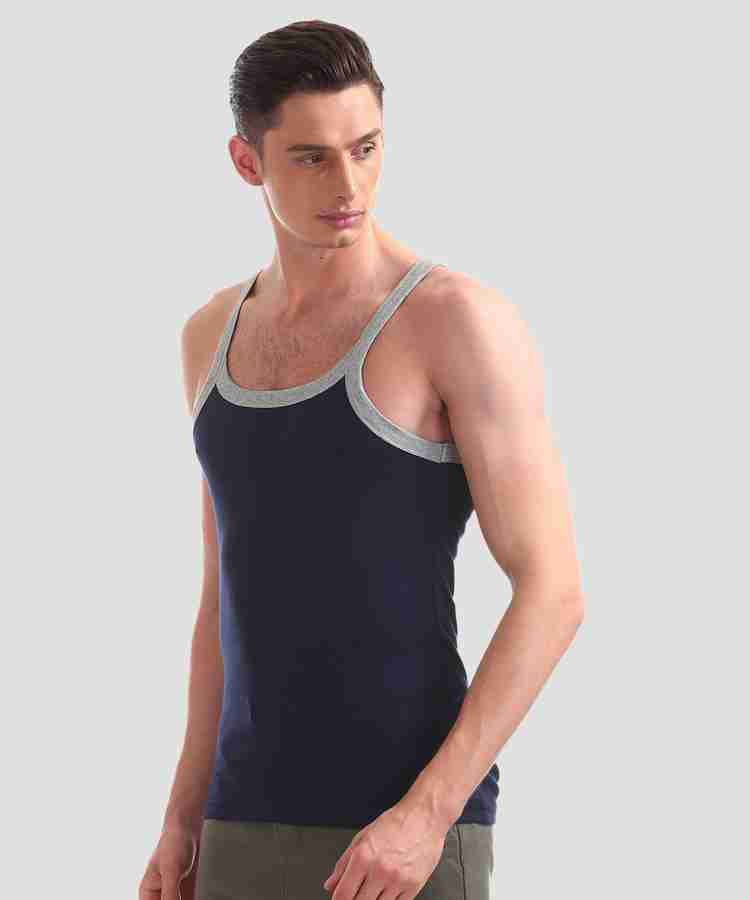 Hanes vest shop