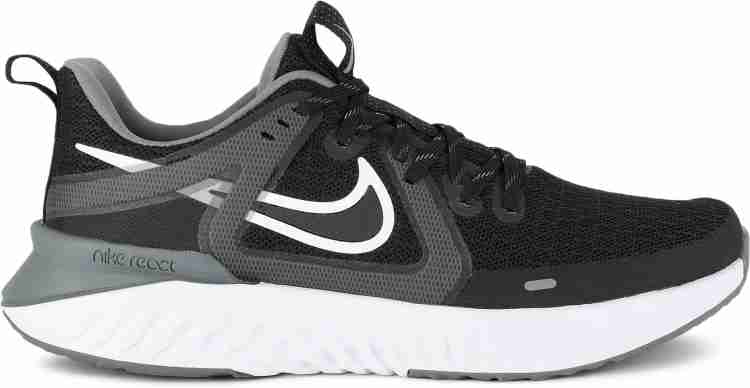 Nike legend react sales 2 mens