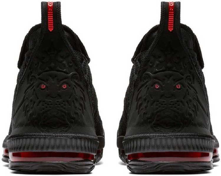 nike lebron fresh bred