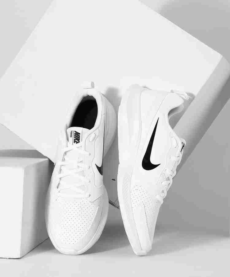 Nike todos ladies trainers on sale