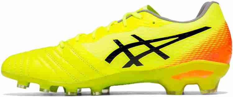 White asics best sale football boots