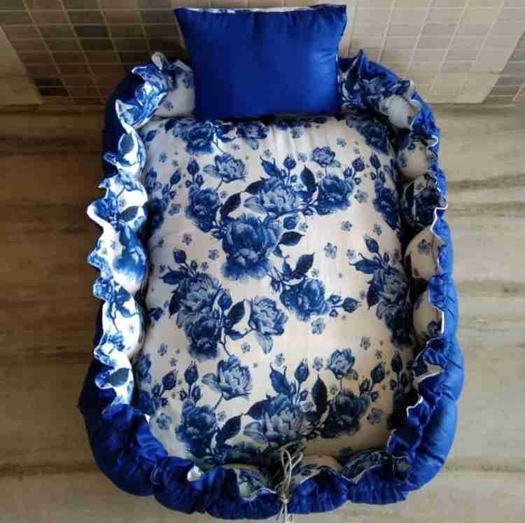 Round baby bed shop sheets