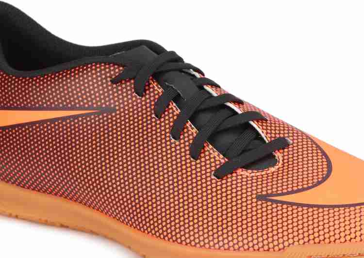 Nike hotsell bravata x