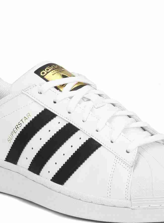 Adidas schoenen hotsell superstar