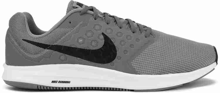 Nike downshifter 7 pret 2025