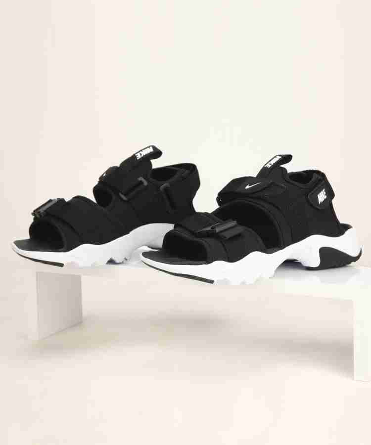 Nike canyon outlet sandal