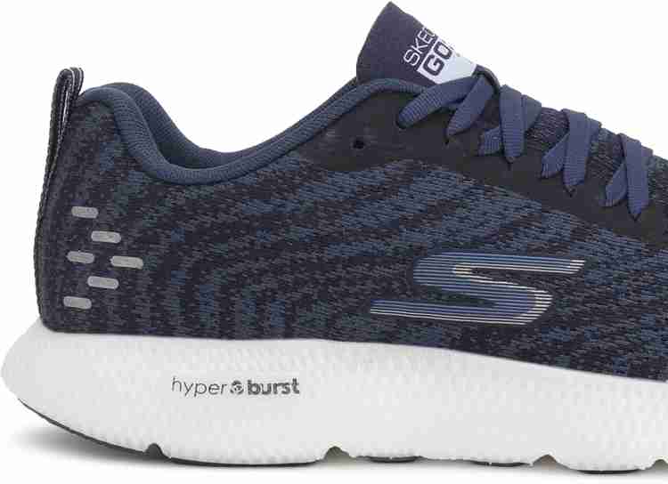 Skechers go run sales 7 mens silver