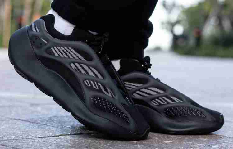 Yeezy 380 hot sale snapdeal