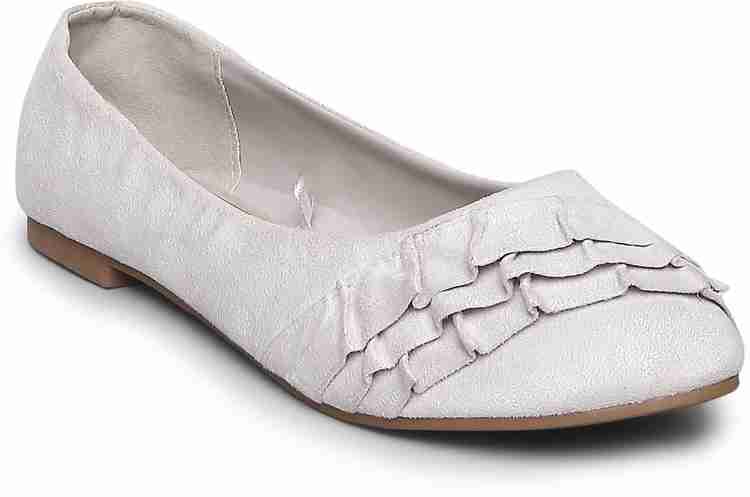 Forever glam by pantaloons bellies hotsell