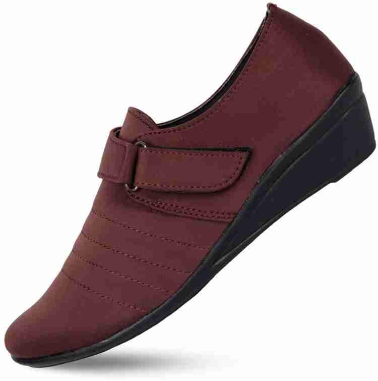 Ladies half 2024 shoes flipkart