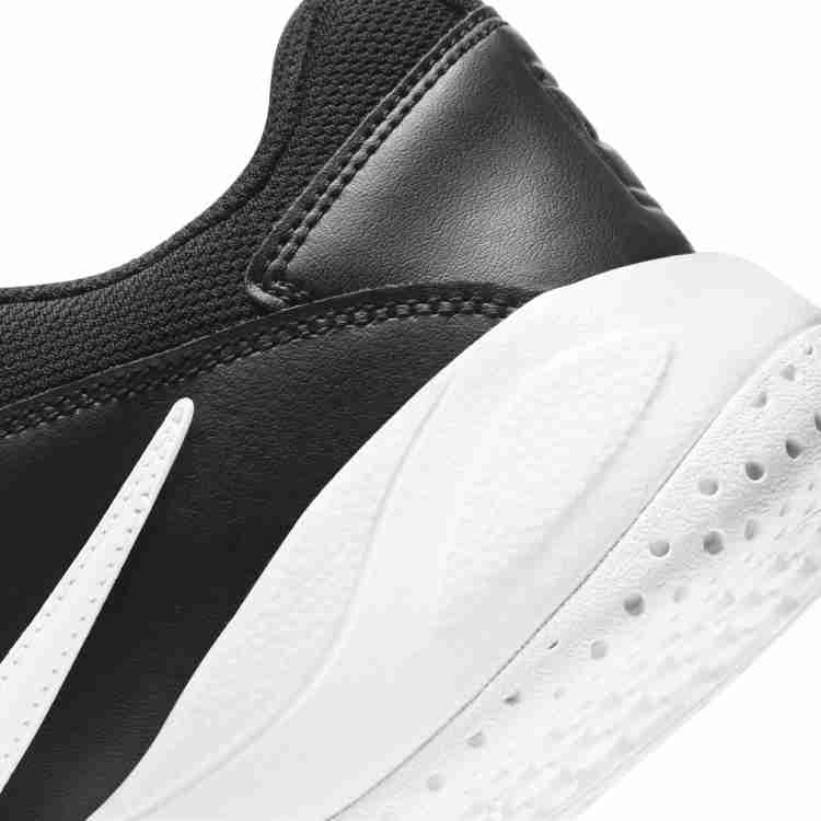 Nike hard best sale court lite 2