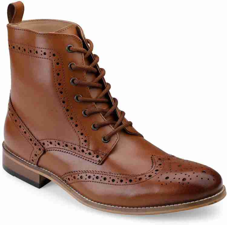 Wingtip chukka deals boots