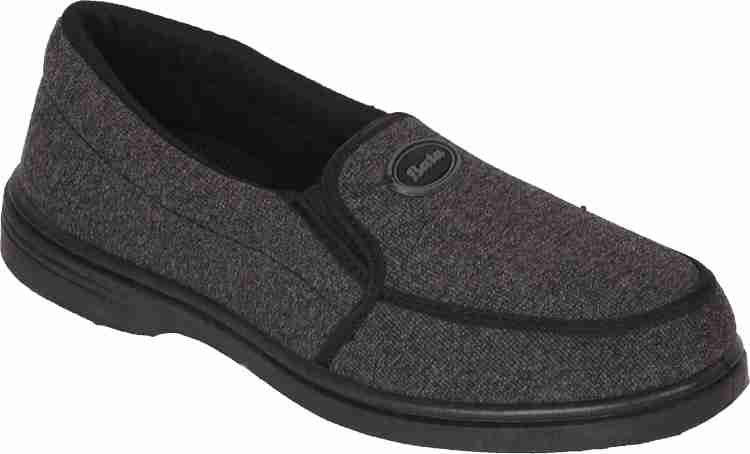 Bata canvas sales shoes price