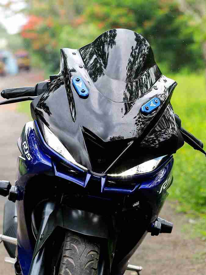 R15 v3 black cheap front view