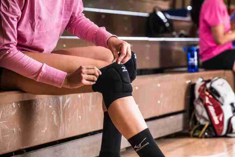 Knee deals support mizuno