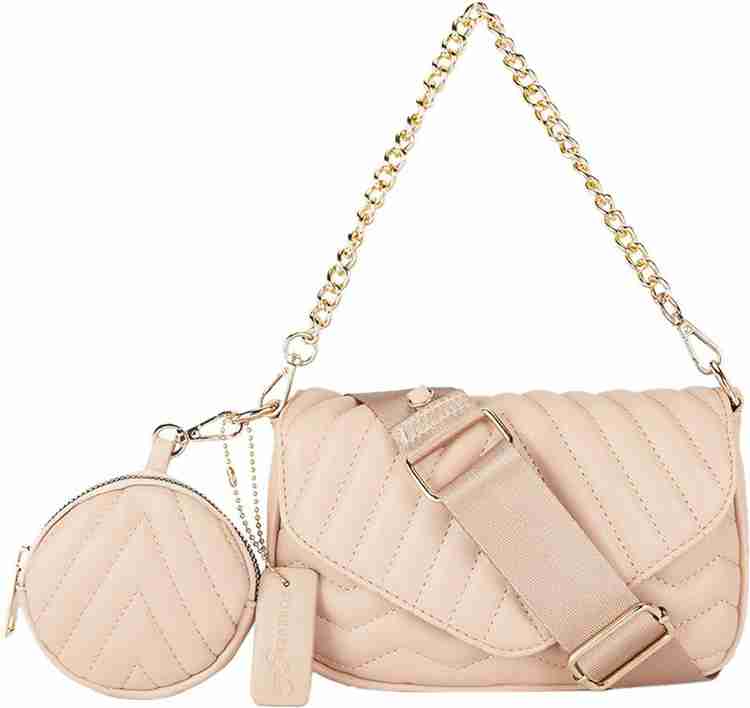 Pantaloons handbags online best sale shopping