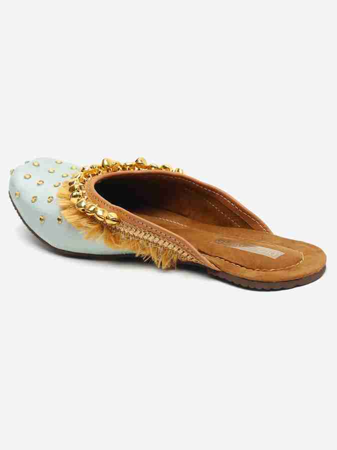 Punjabi jutti with ghungroo online clearance