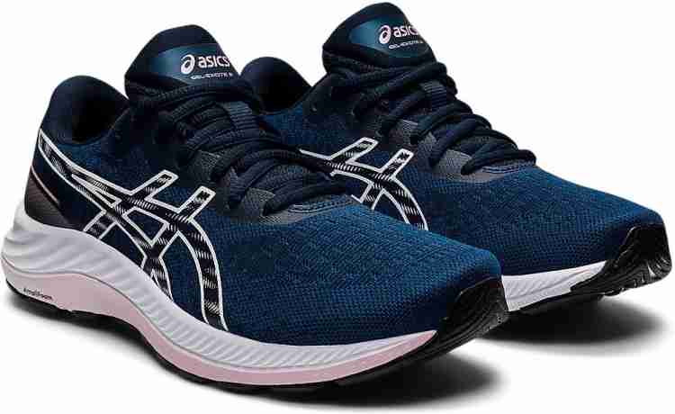 Asics cross trainers 900 hotsell