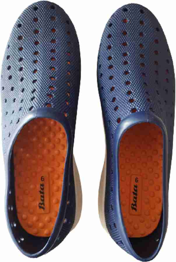 Bata shoes for hot sale rainy season