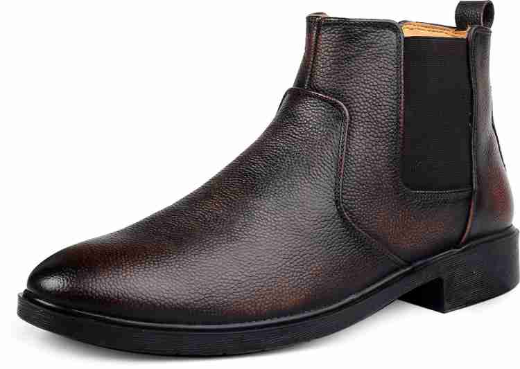 bacca bucci MARSHAL Classic full Leather Chelsea Boot with Padded