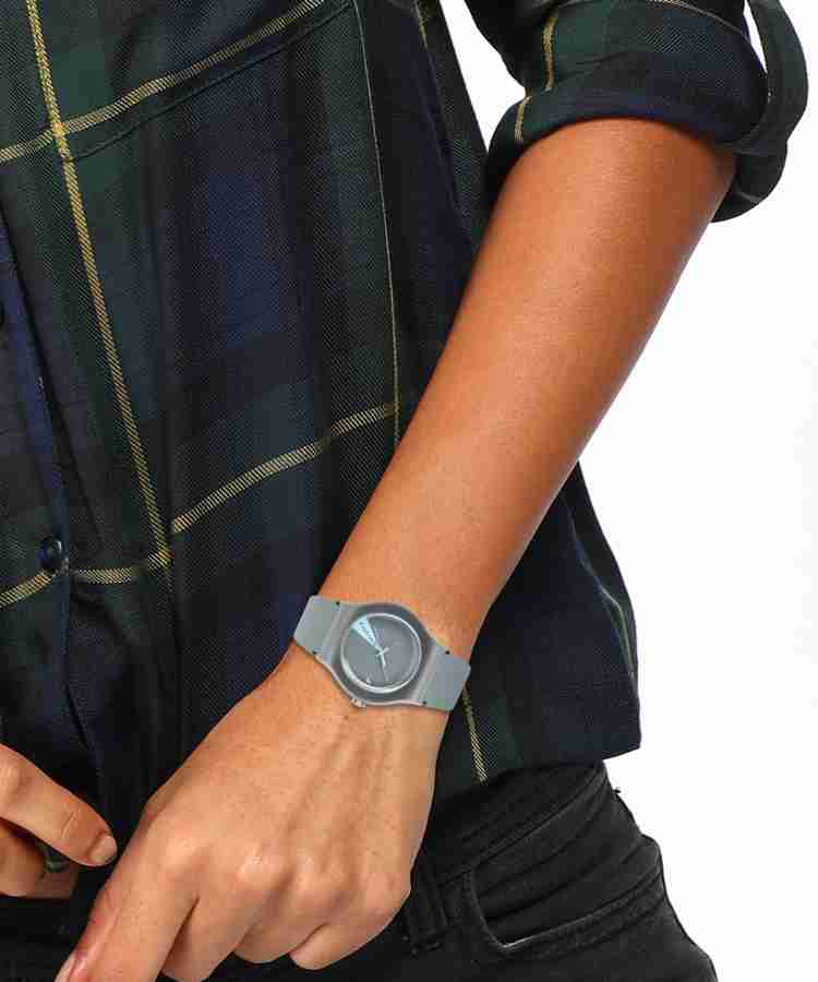 Fastrack 9915PP60 Minimalists Analog Watch For Men Women Buy Fastrack 9915PP60 Minimalists Analog Watch For Men Women 9915PP60 Online at Best Prices in India Flipkart