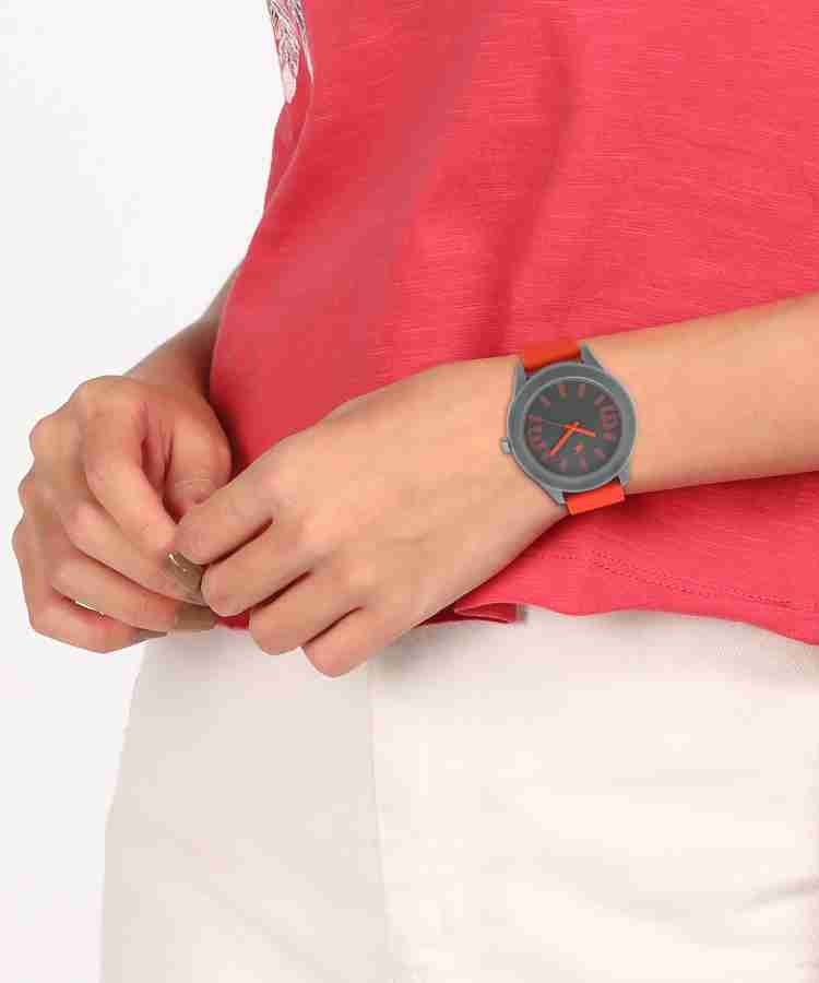 Fastrack ng38003pp08 shop tees watch