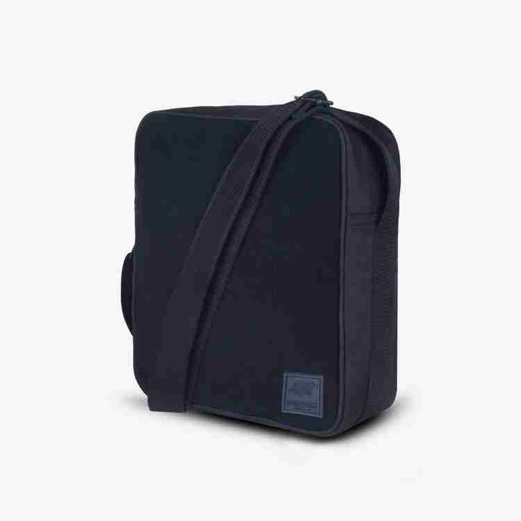 badgepack Ryu Messenger Black 12 L Laptop Backpack Black Price in India Flipkart
