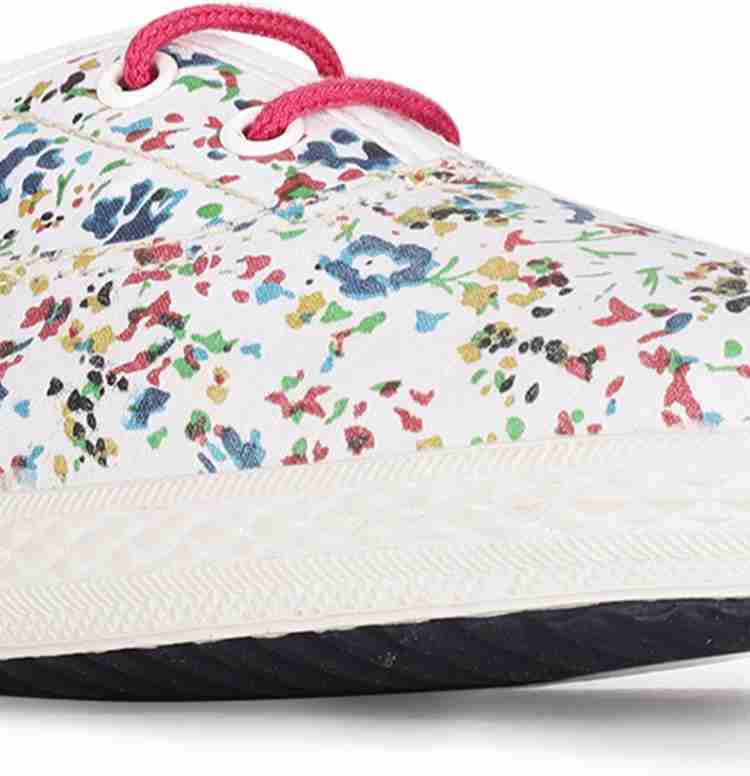 Bata floral hot sale print shoes