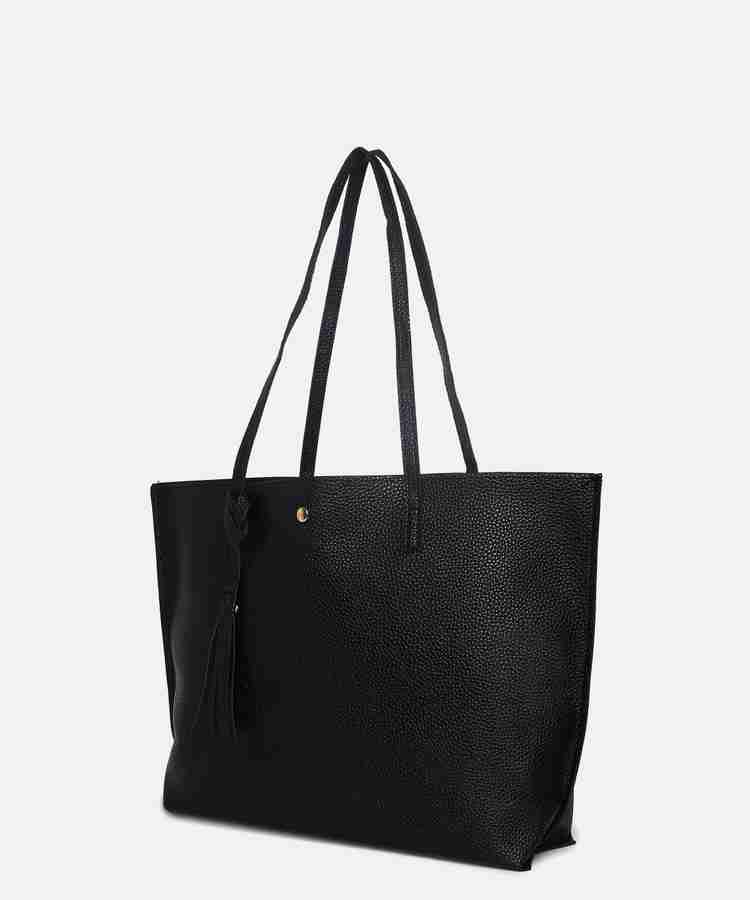 Black handbags flipkart sales