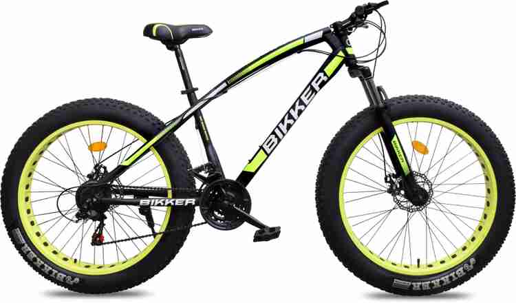 Cycle with store fat tyres