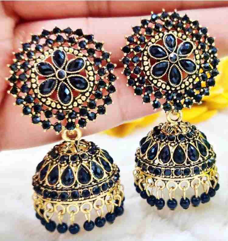 Earrings in sale black colour