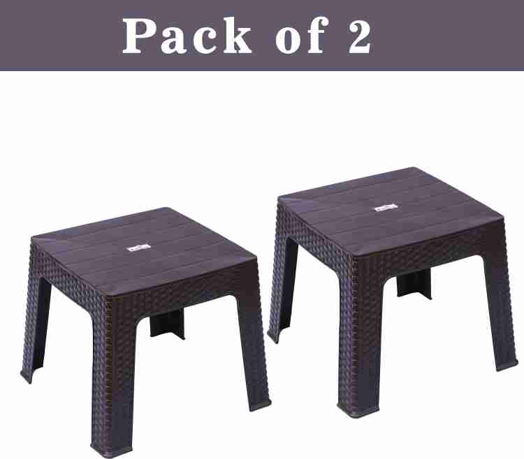 Maharaja shop plastic table