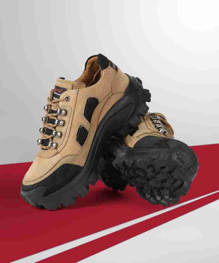 Woodland safety clearance shoes flipkart