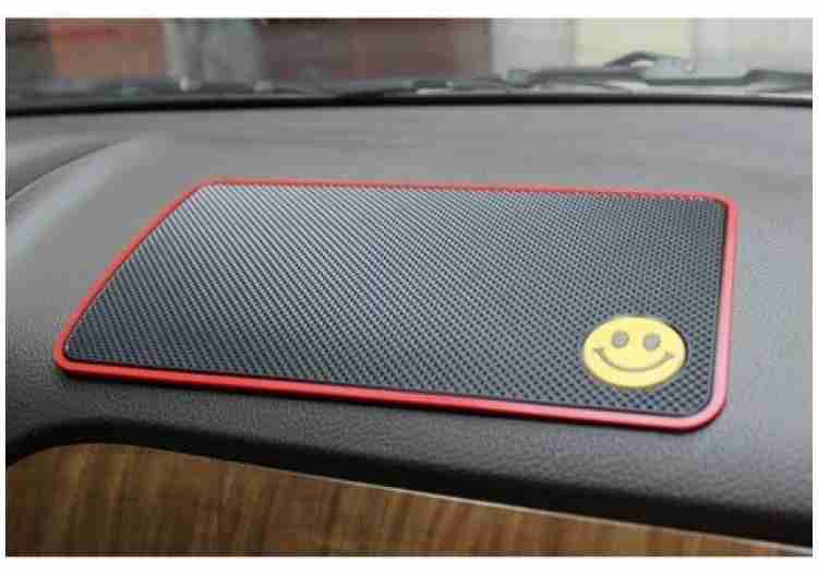 Car dashboard outlet rubber mat