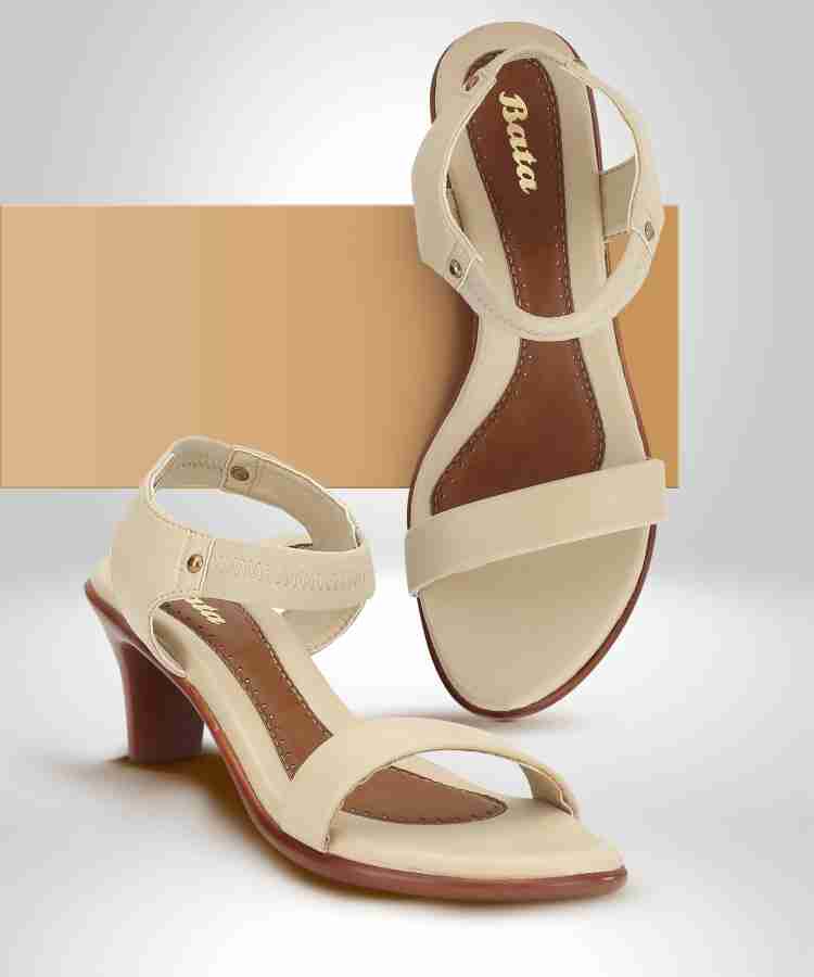 Bata women's heels store chappals