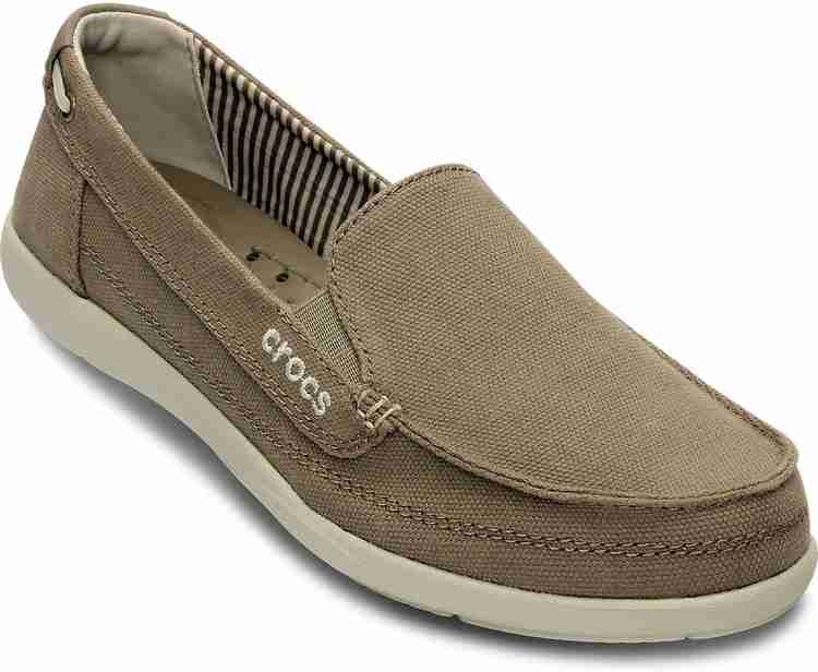Crocs walu sales canvas loafer