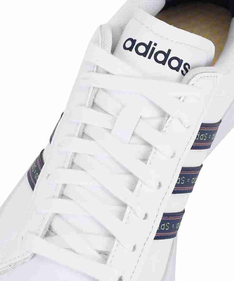 Adidas court set leather best sale trainers ladies