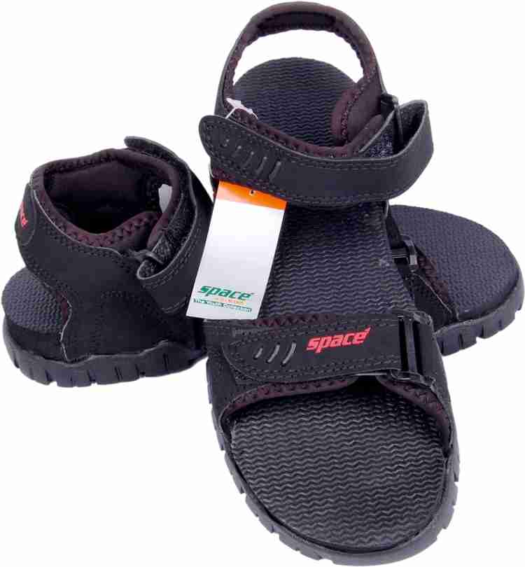 Space store sandal price