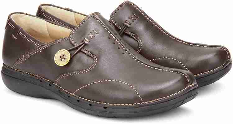 CLARKS Un Loop Lifestyle Shoes For Women Buy Brown Color CLARKS Un Loop Lifestyle Shoes For Women Online at Best Price Shop Online for Footwears in India Flipkart