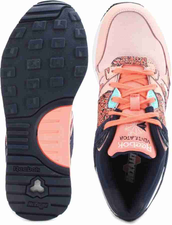 Reebok ventilator graphics top