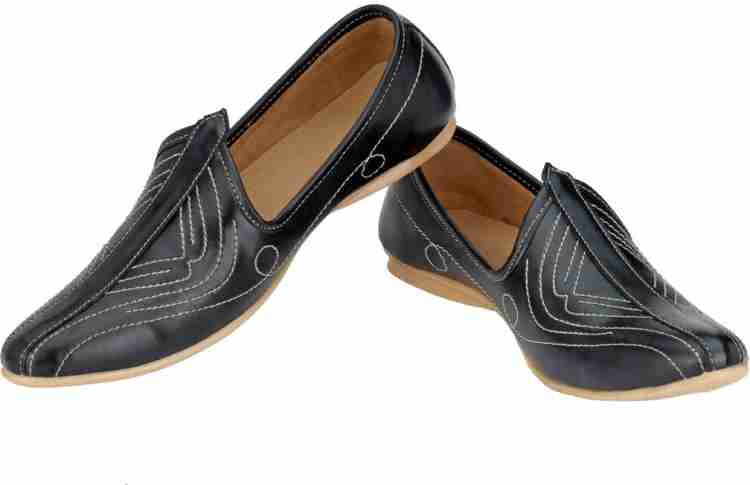 Jeroni Nagra Ethnic Wedding Shoes Jutis For Men Buy Black Color