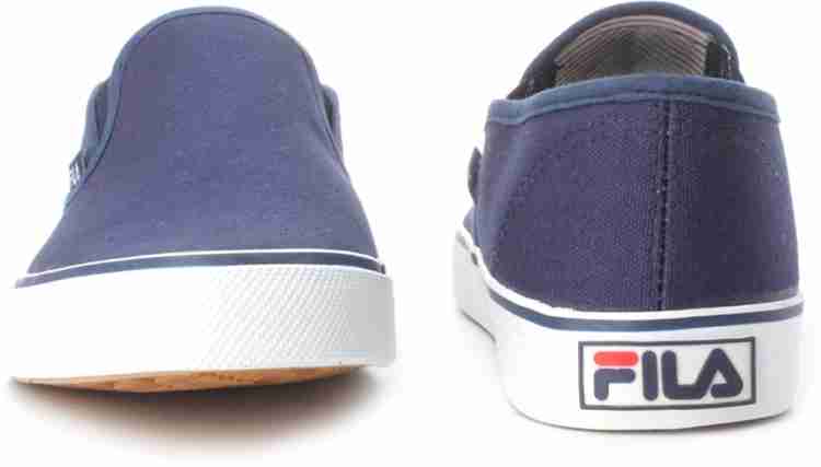 Fila converse best sale shoes