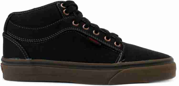 Vans chukka hot sale mid top