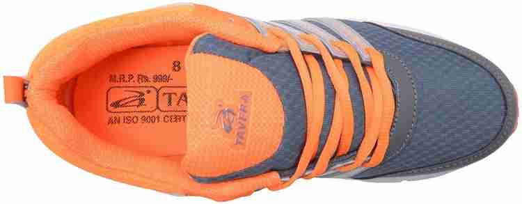 Tavera best sale shoes flipkart