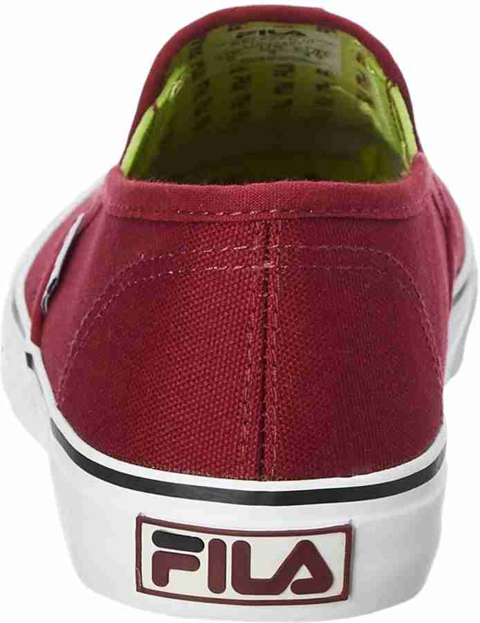 Fila unisex best sale relaxer v sneakers