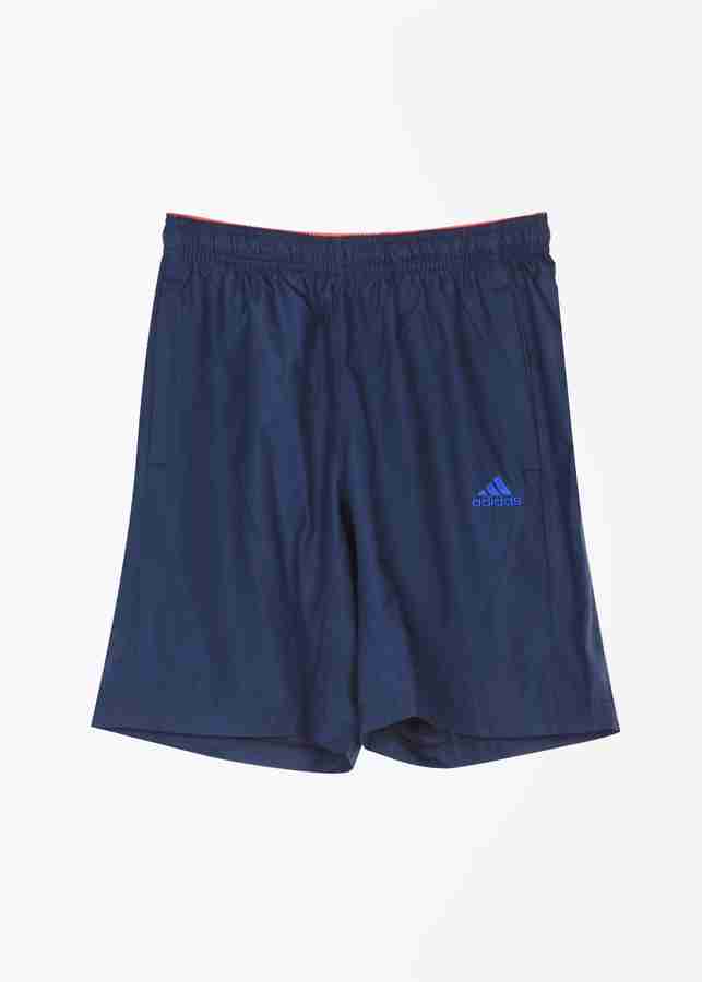Pantaloncini top adidas falsi